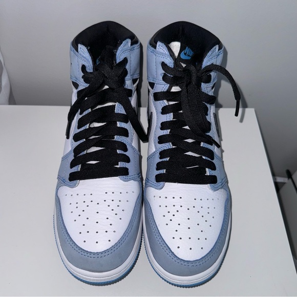 Jordan 1 Retro High University Blue (GS) - Picture 4 of 5
